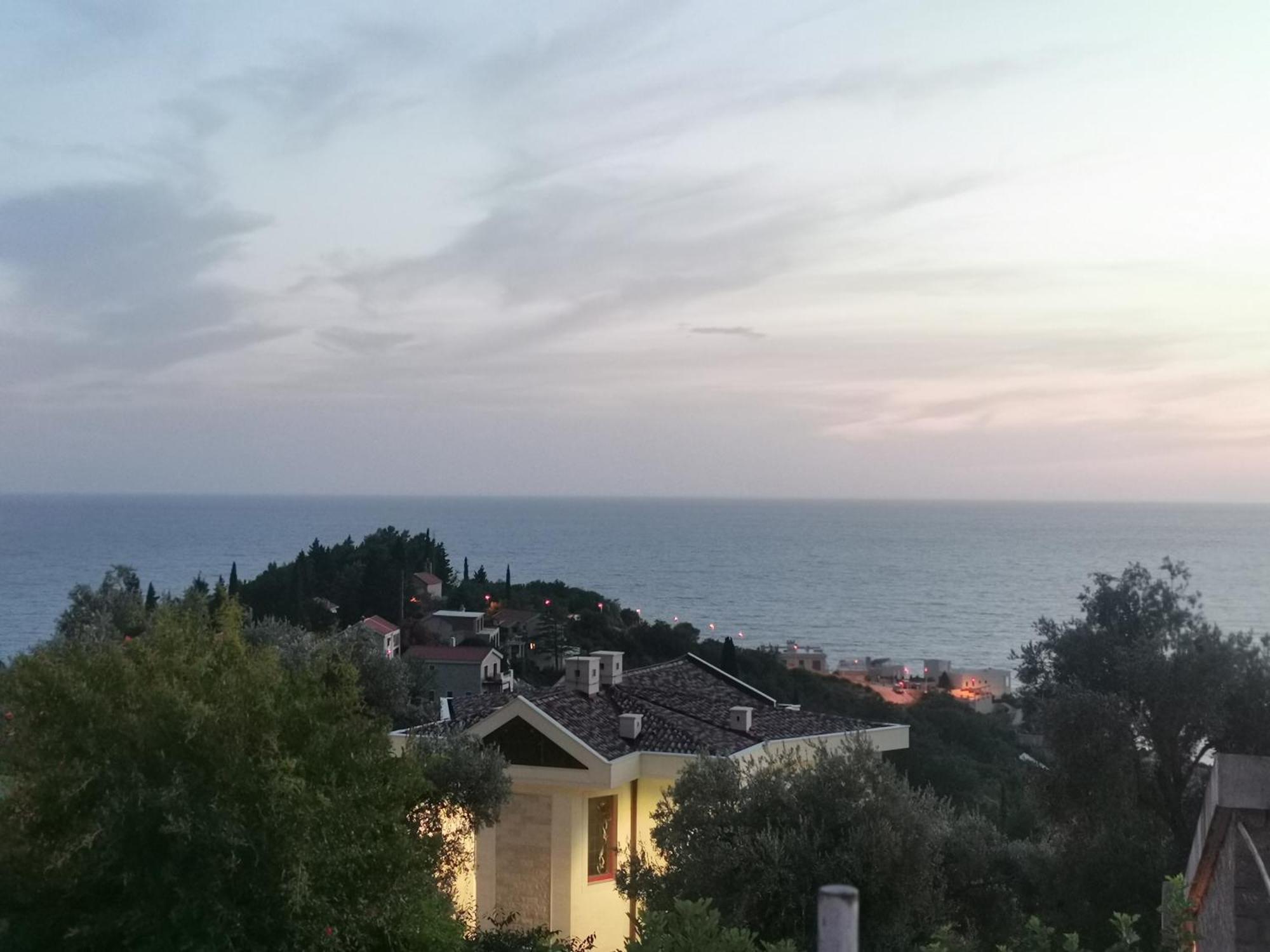 Tramonto Apartment *